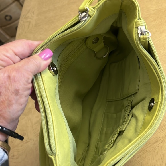 Stone Mountain leather purse. Like new. Silver Hardware. Shoulder length strap - Picture 5 of 6